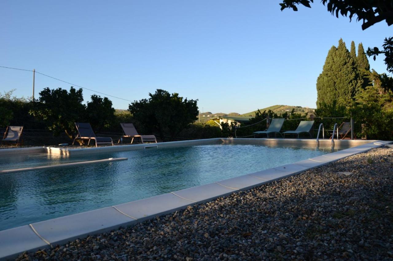 Villa La Cucullera กาตันซาโร ภายนอก รูปภาพ