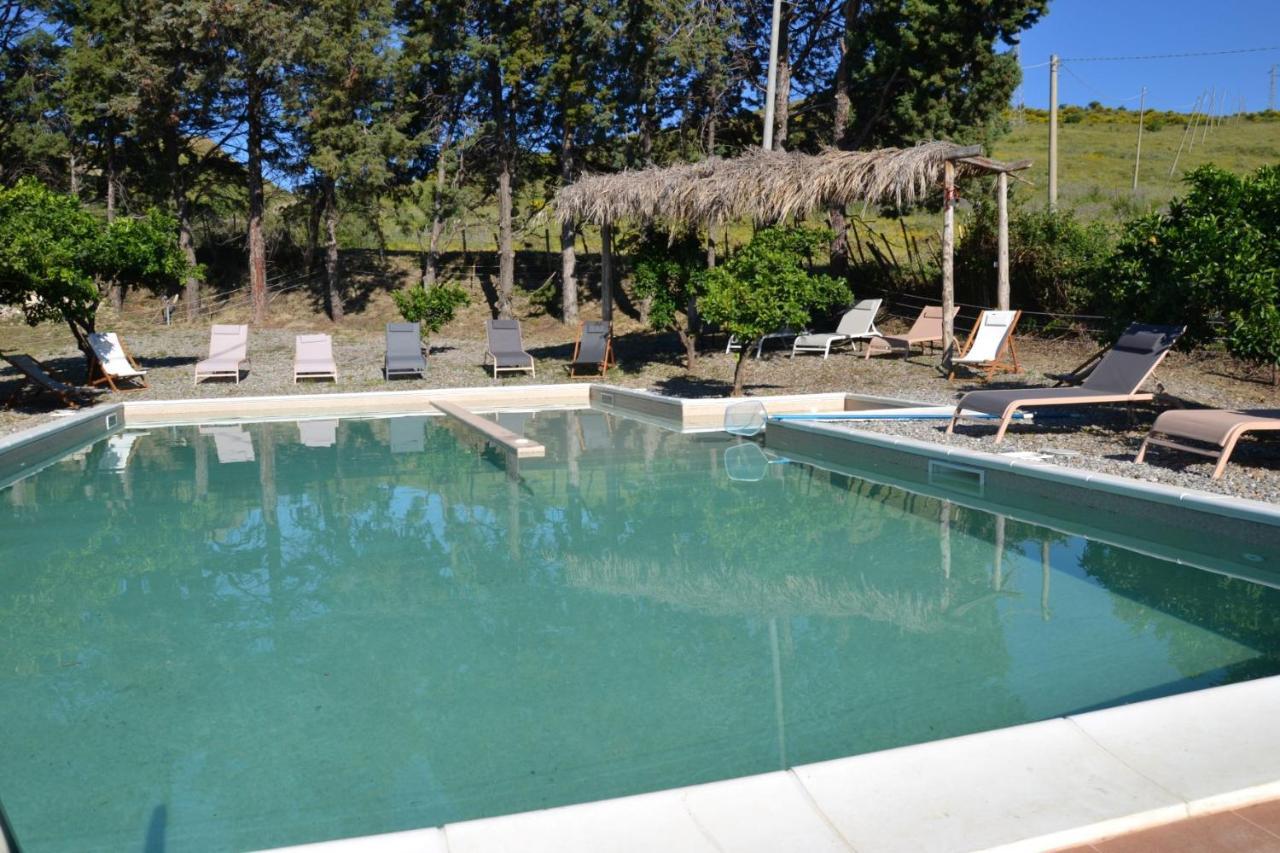 Villa La Cucullera กาตันซาโร ภายนอก รูปภาพ