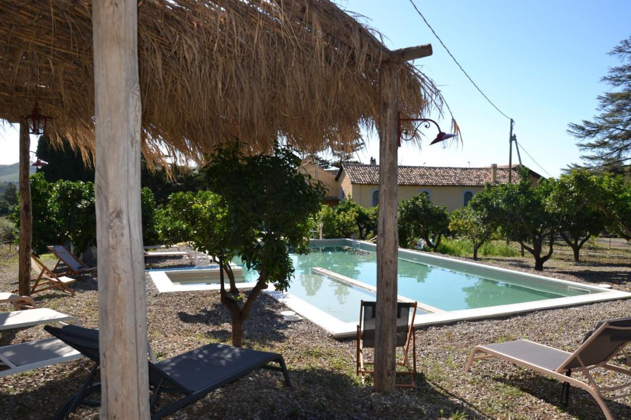 Villa La Cucullera กาตันซาโร ภายนอก รูปภาพ